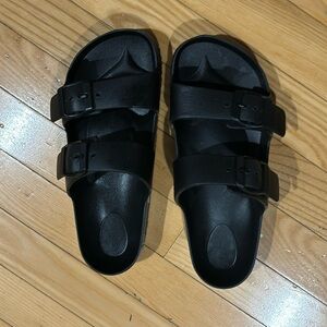 Target rubber sandals.  Black size 6W